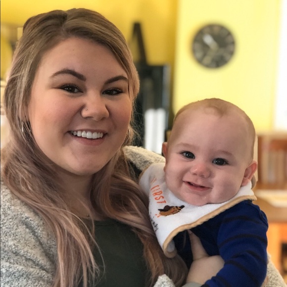 Meet your Posher, Laura - Picture 3 of 3